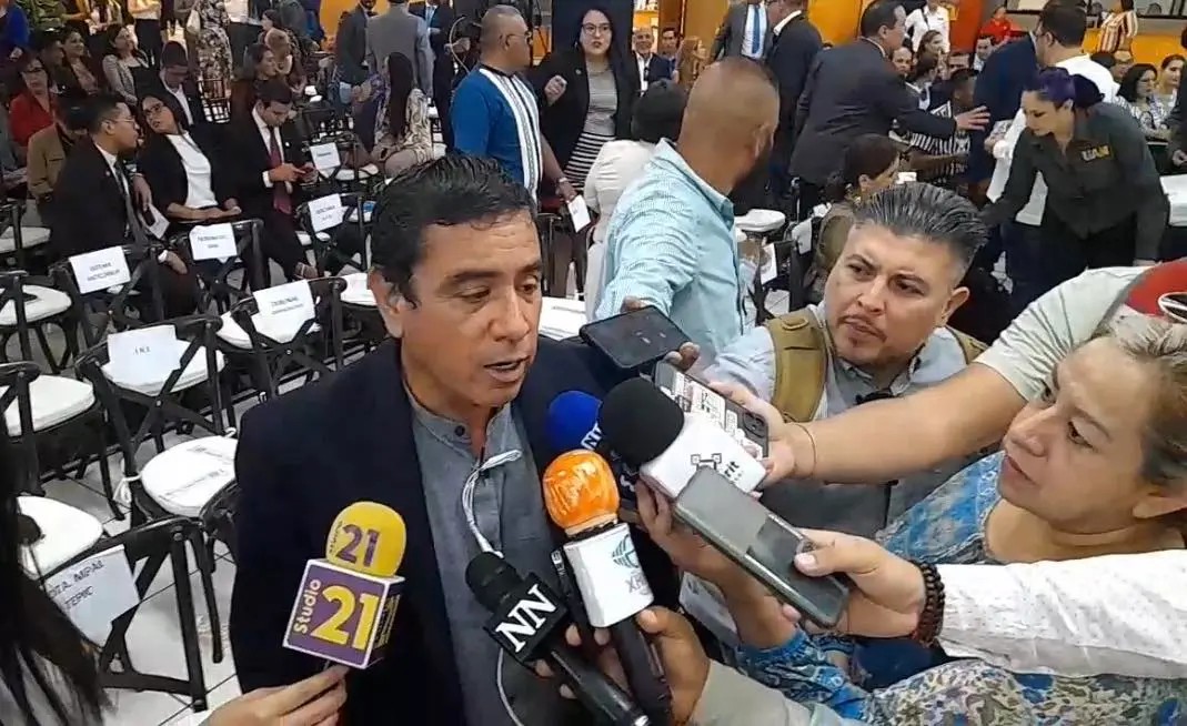 Solicitará ayuntamiento de Santiago Ixcuintla adelantar el fin del ciclo escolar