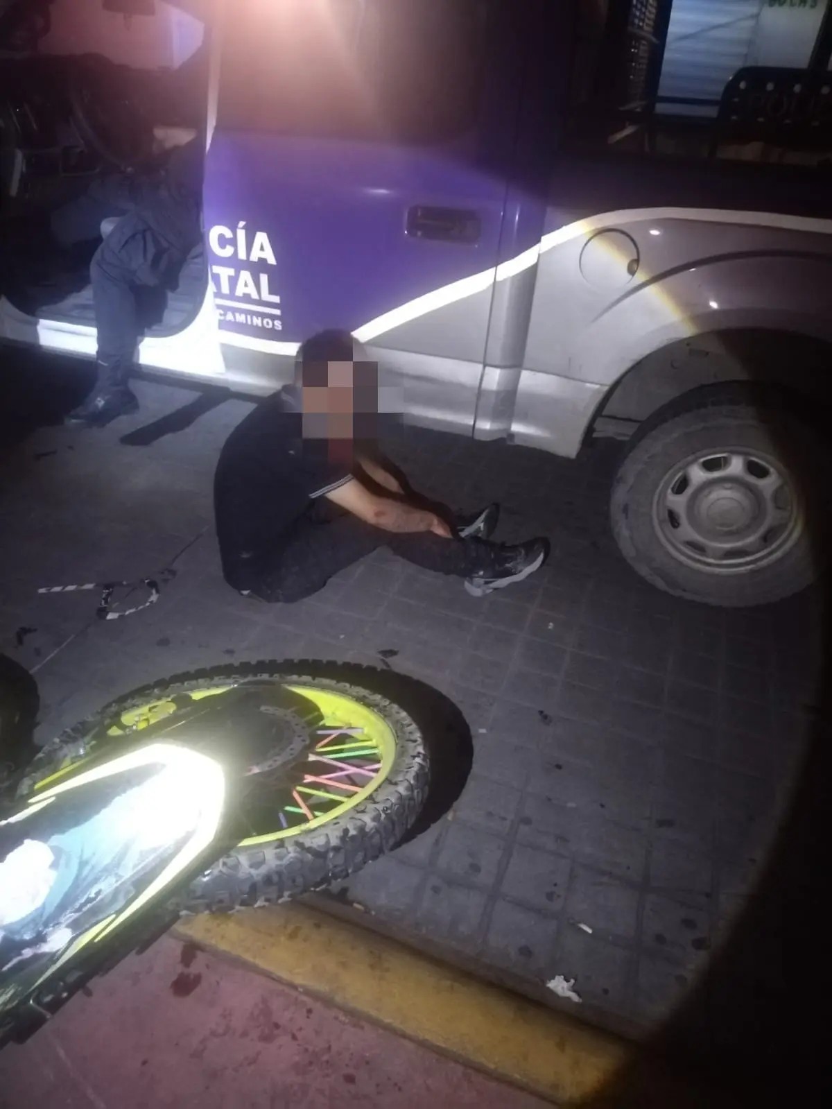 Persecusión policial en Tepic termina en desastre con tres heridos
