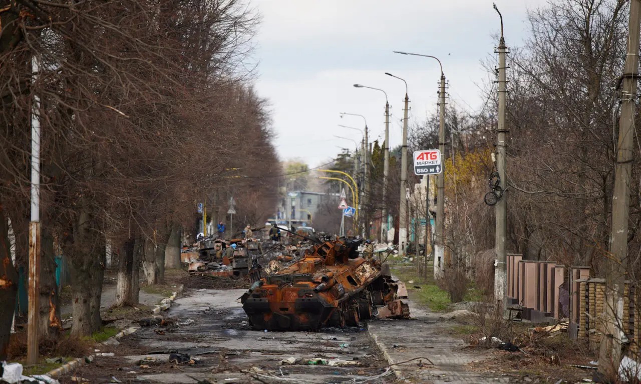 Ucrania bajo fuego cruzado: Bombardeos rusos y un plan de paz que divide al mundo