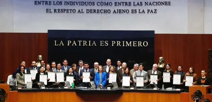 Senado avala 20 magistrados del Tribunal Federal entre denuncias de vínculos con 4T