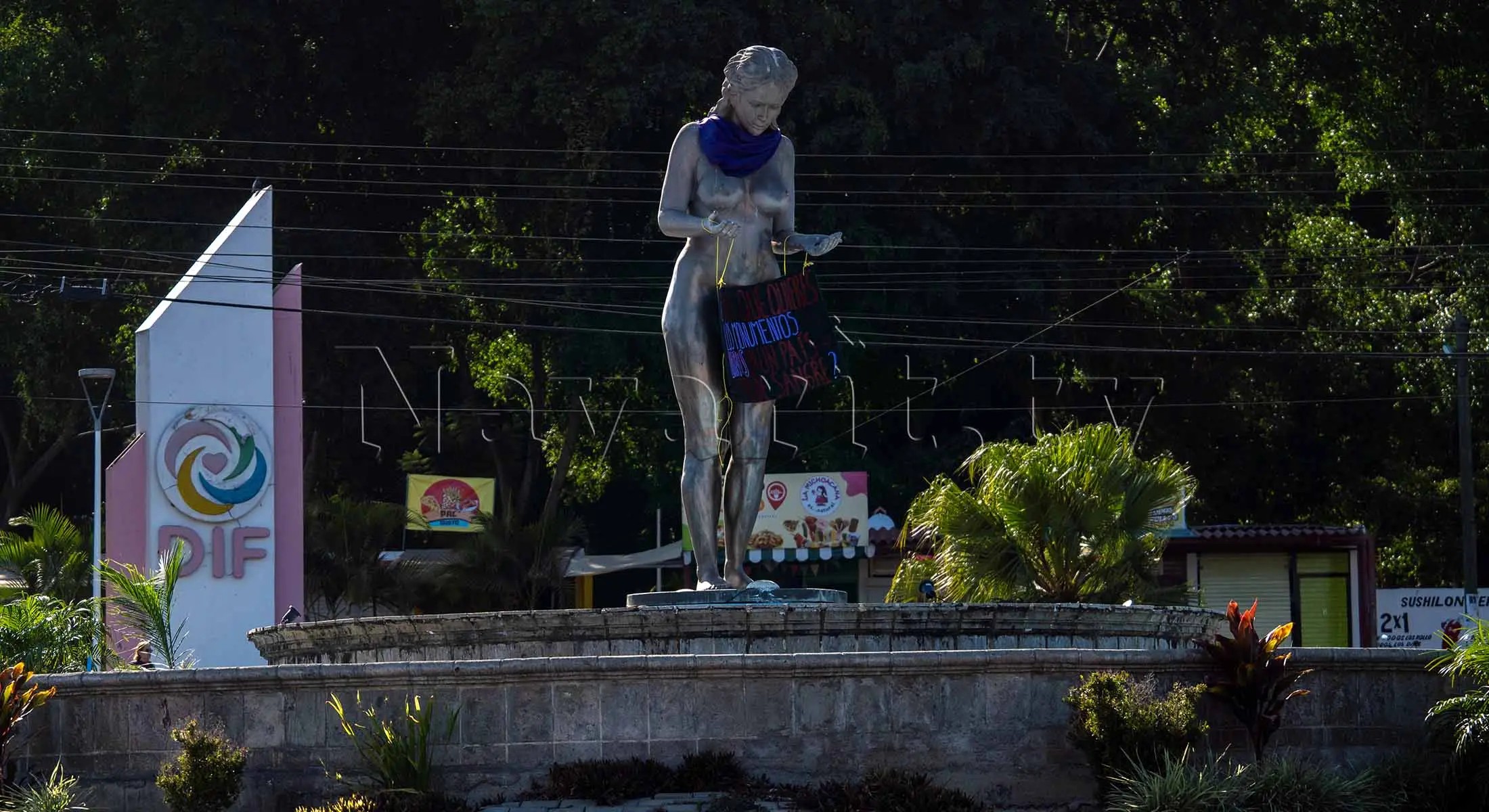 Retirarán monumento a la “Hermana Agua” en Tepic; será sustituido por una familia Wixárika