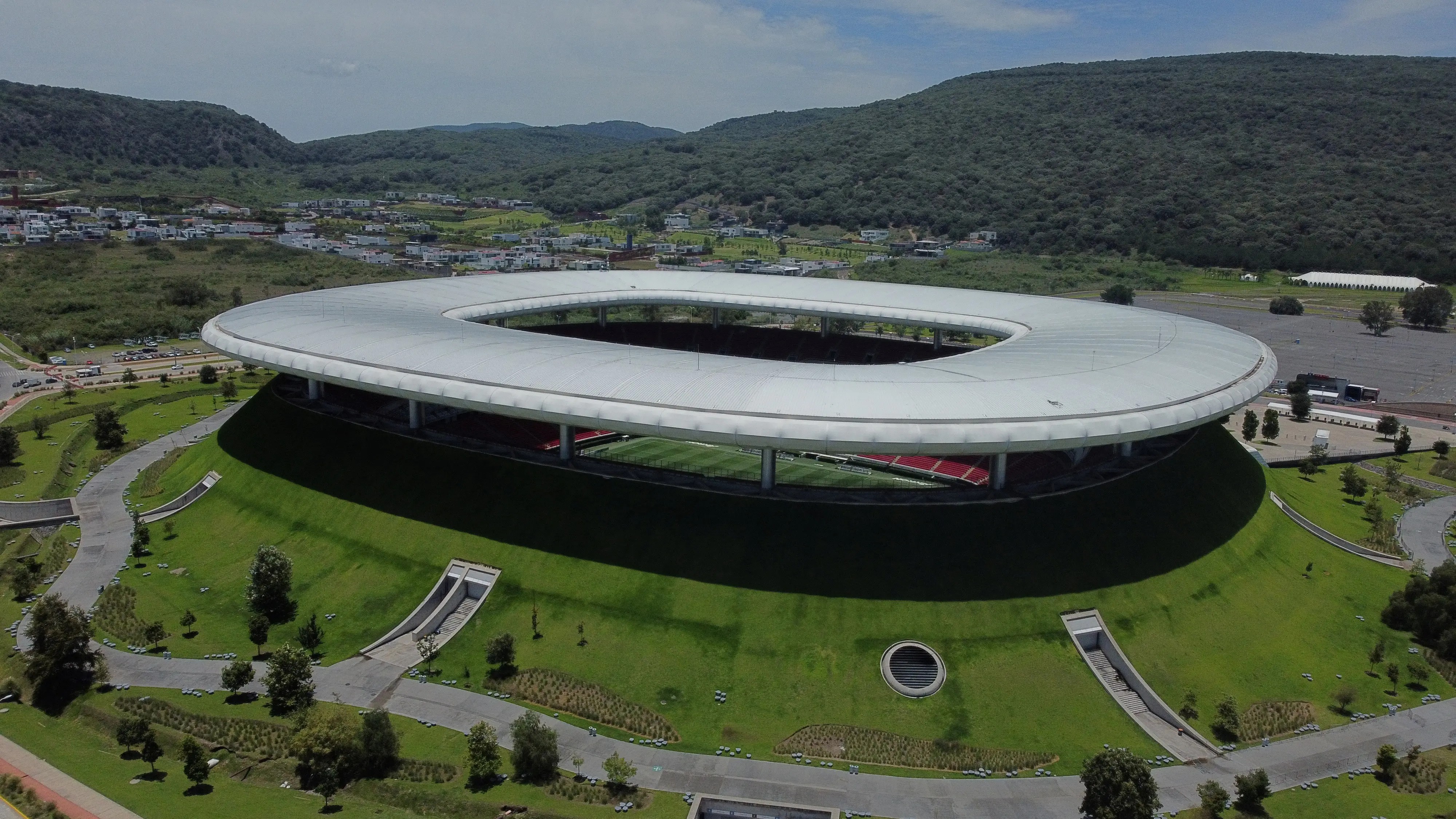 Estadio AKRON presenta rutas de acceso para partidos del Repechaje