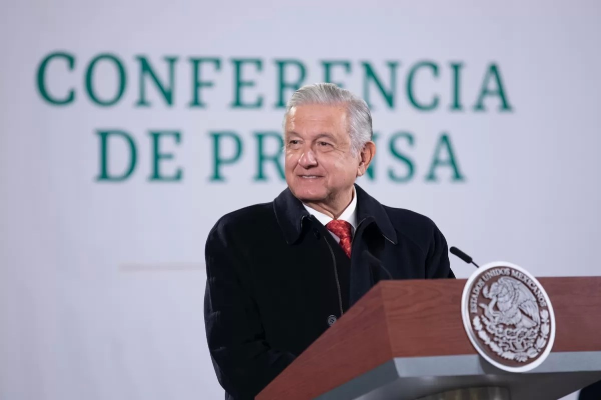 \"Ya no debe haber escuelas cerradas\": Pide AMLO regreso definitivo a aulas