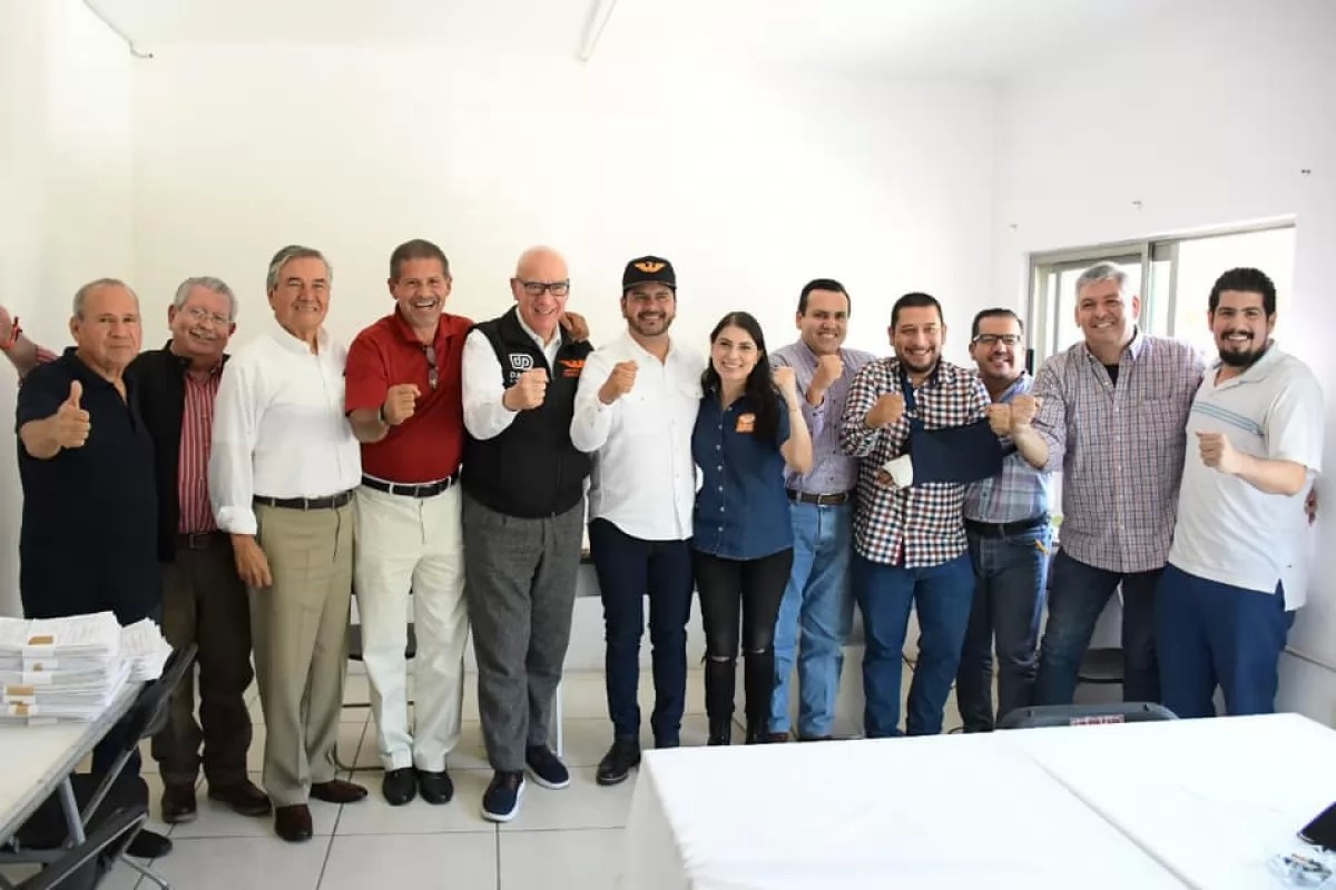 Priistas se suman al proyecto de Nacho Flores