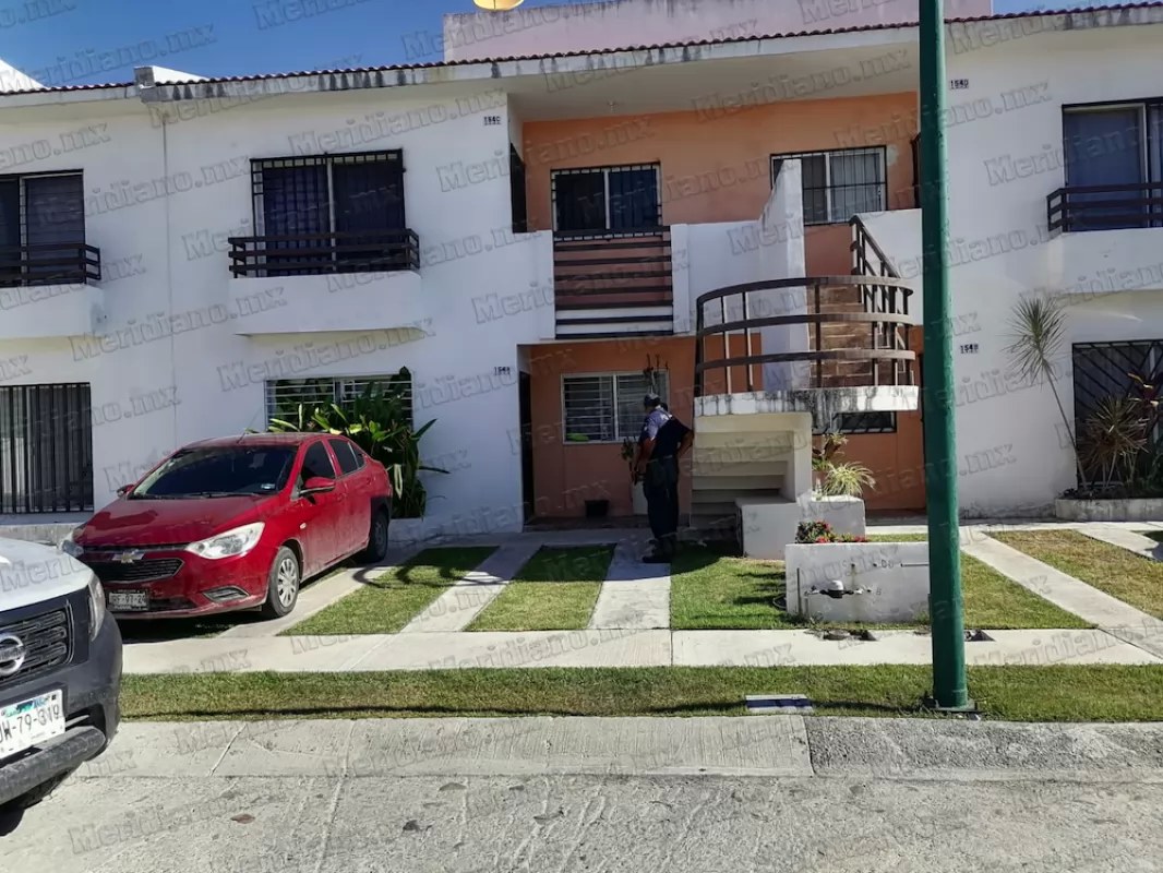 Lo encontraron muerto y bañado en sangre