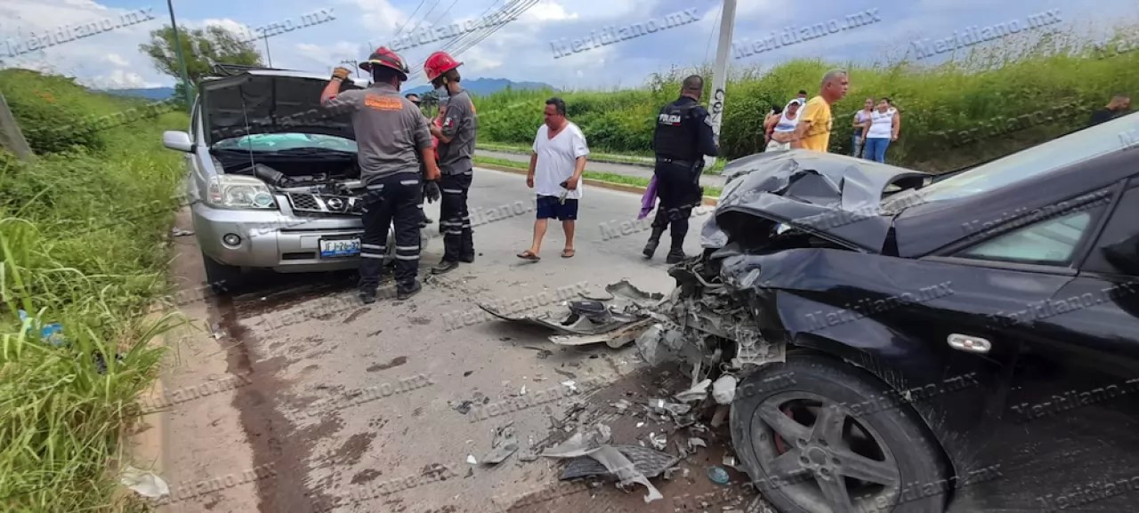 Dos lesionadas tras accidente en la avenida México de Puerto Vallarta