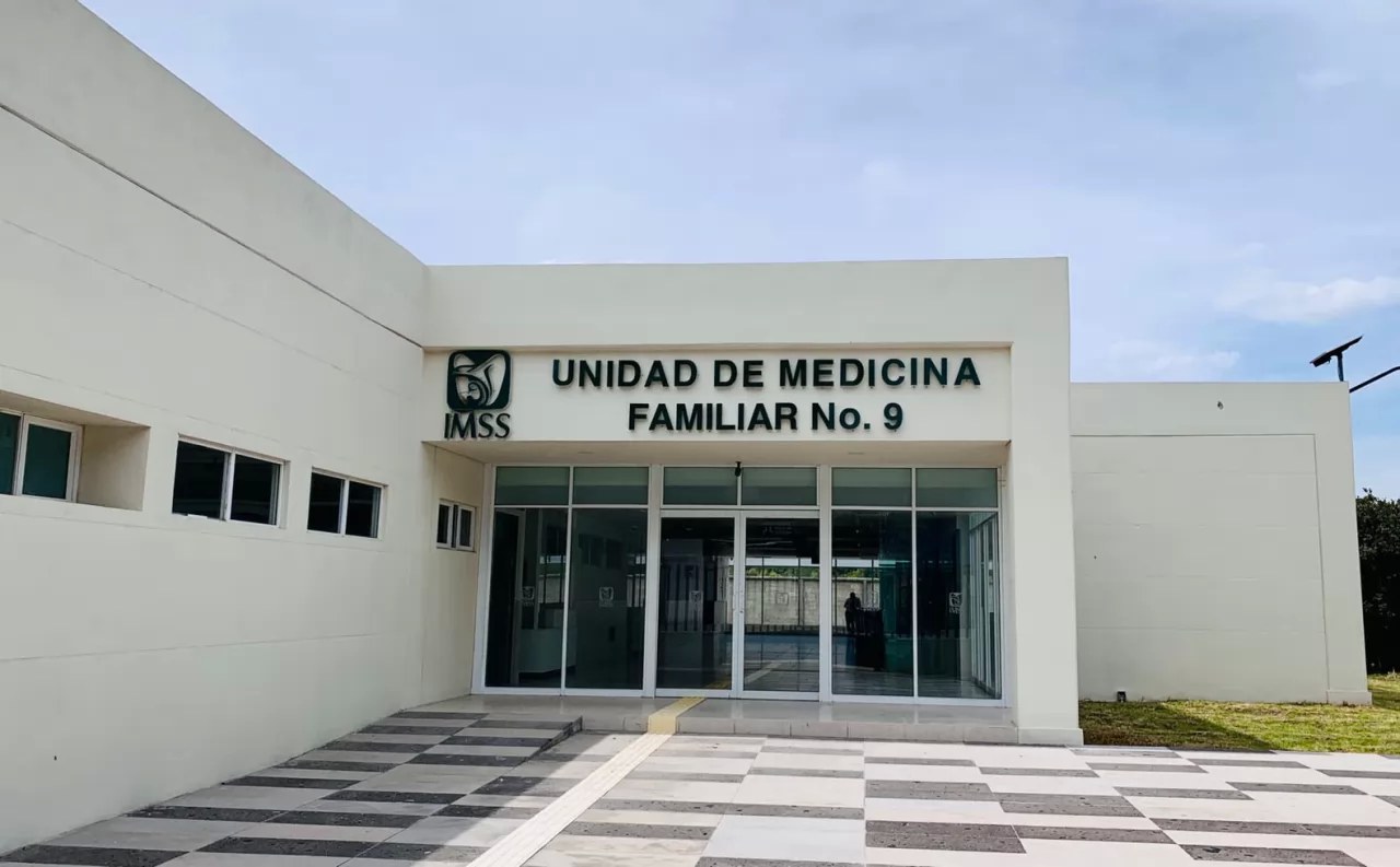 Entrega IMSS 2 millones 760 mil pesos a deudos de hospital de Tula