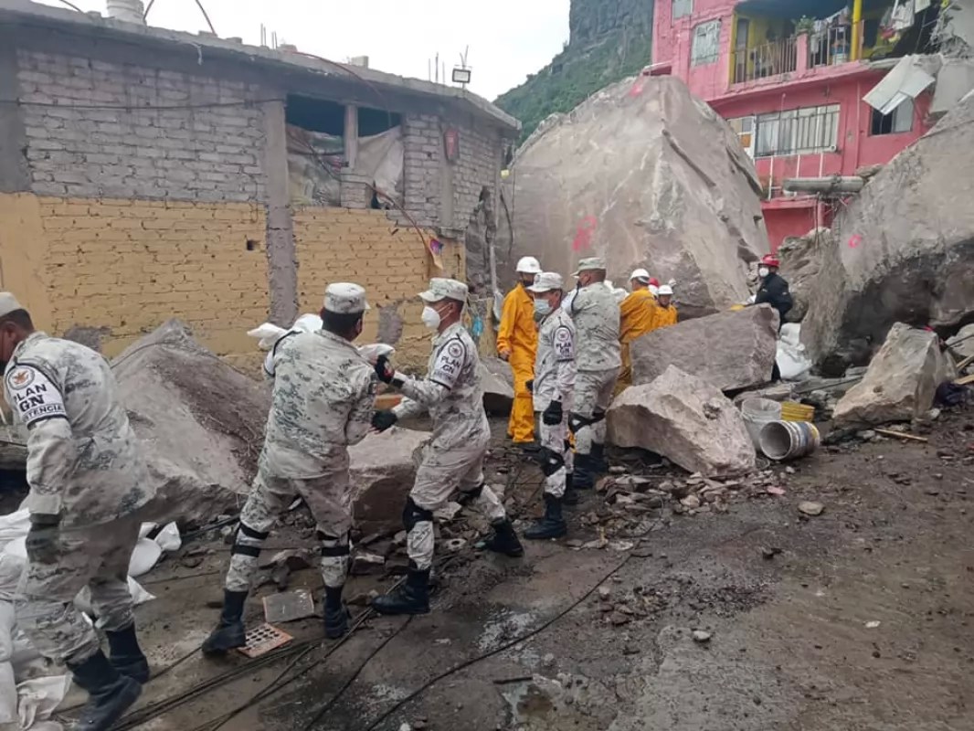 Apoya GN a afectados por deslaves en el Cerro del Chiquihuite
