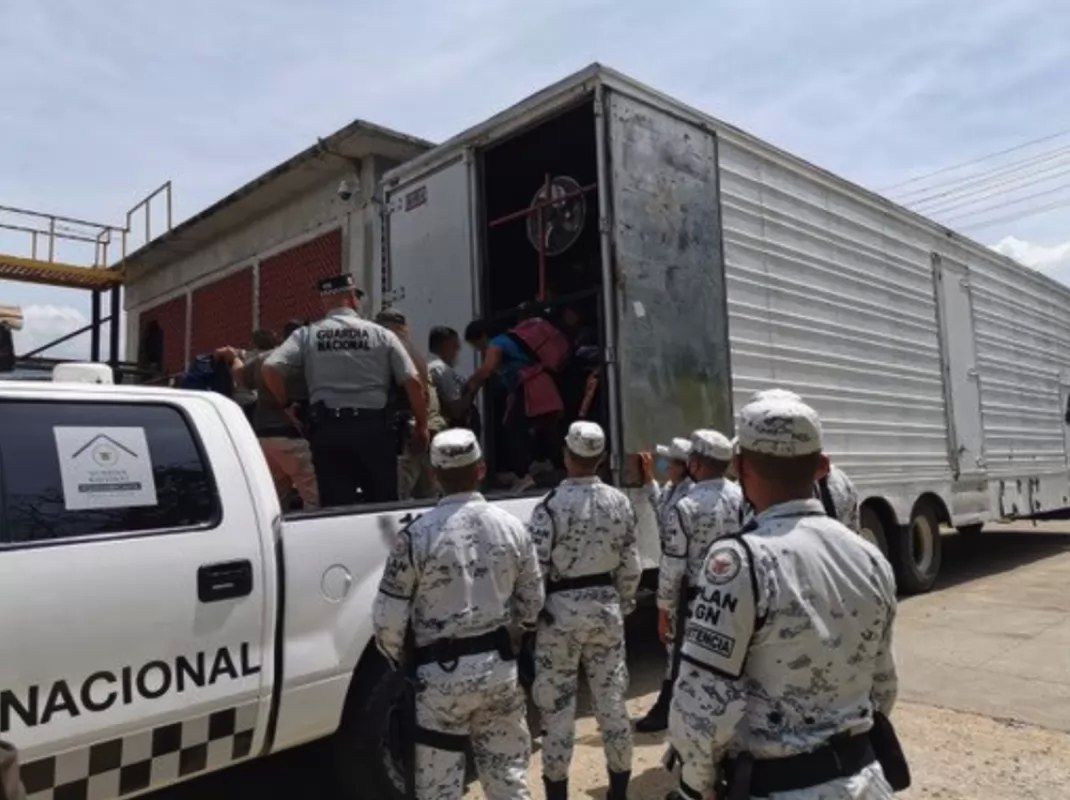 Rescatan a casi 100 migrantes en Chiapas; 63 son menores de edad