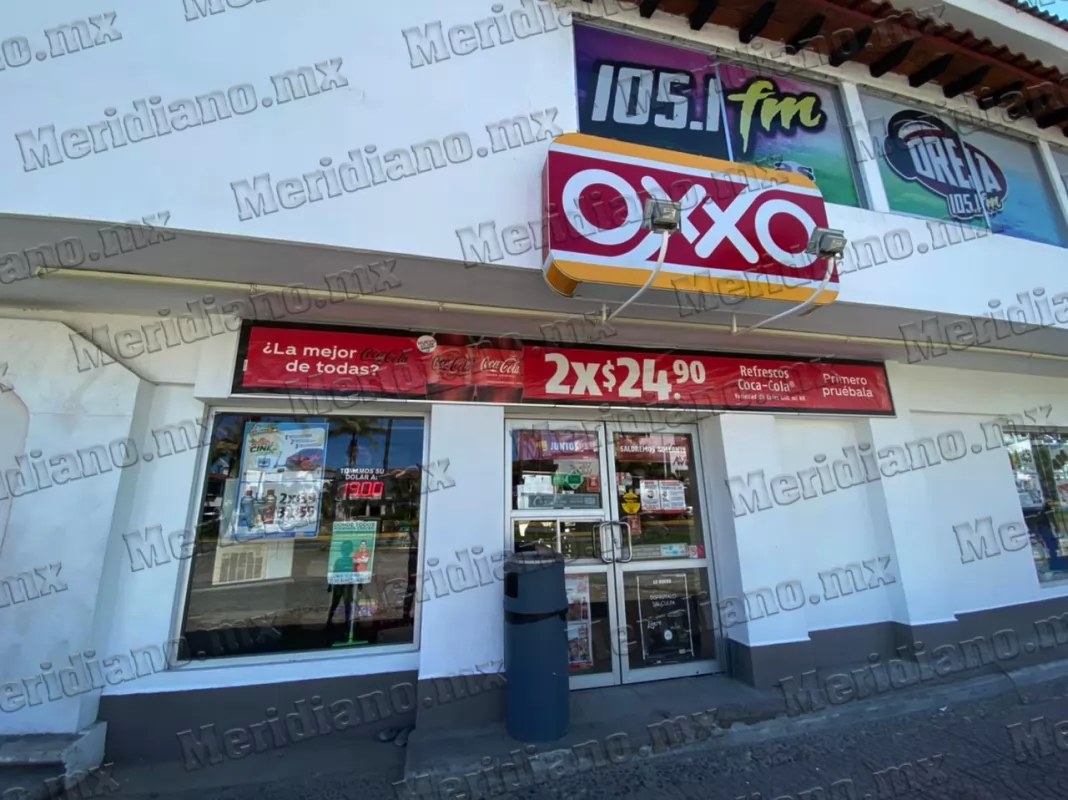 ¡asaltaron tienda oxxo!