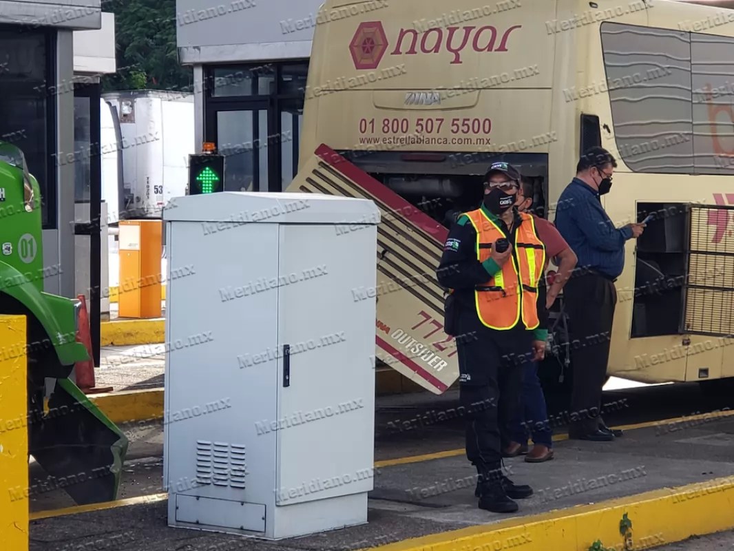 ¡tráiler provocó carambola en la caseta de trapichillo!