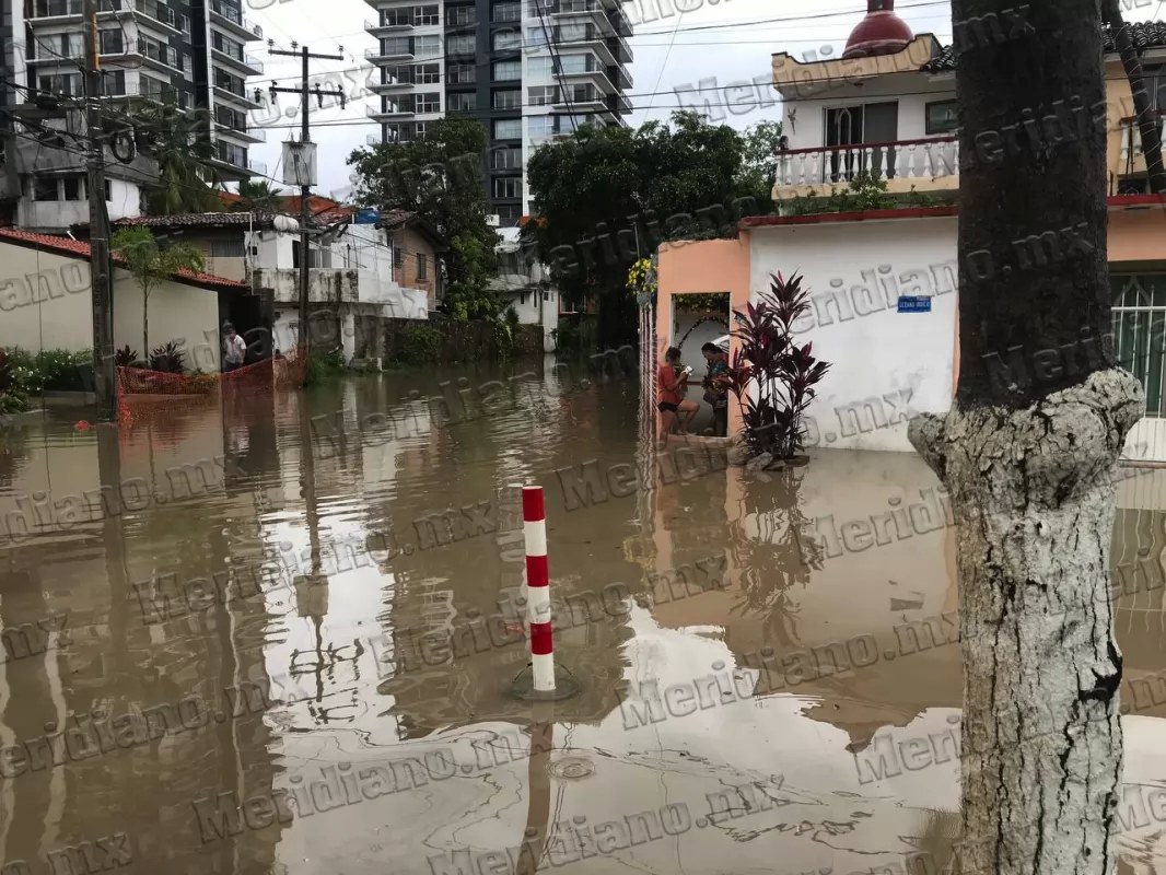 ¡22 casas inundadas en colonia aramara!