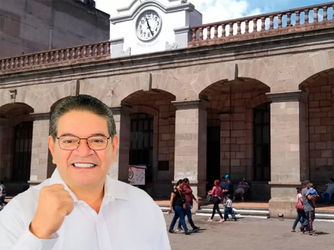 Regresa Javier Castellón al Ayuntamiento de Tepic