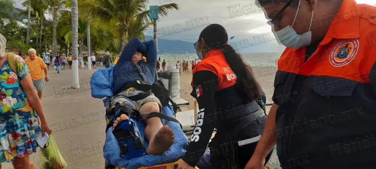 Se arrojó del puente y sufrió tremendo porrazo