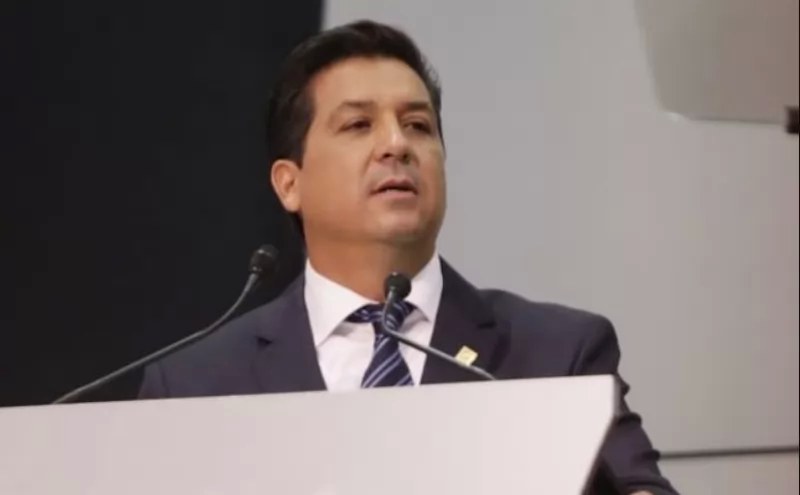 Emiten alerta de migración contra Cabeza de Vaca