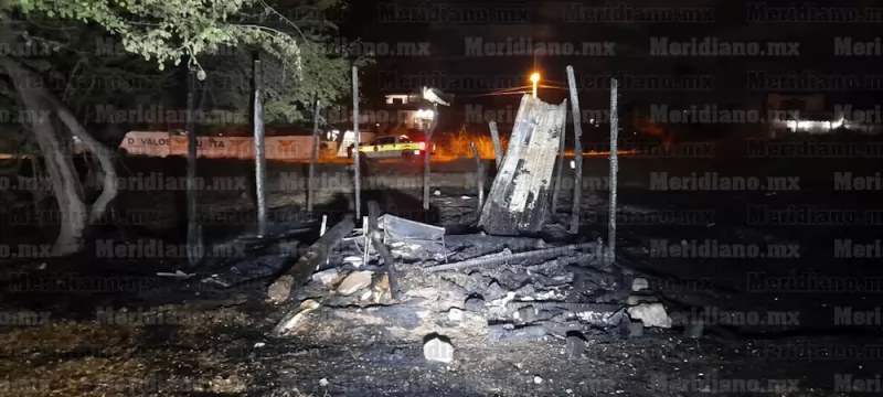 Quemaron choza en Lomas del Coapinole