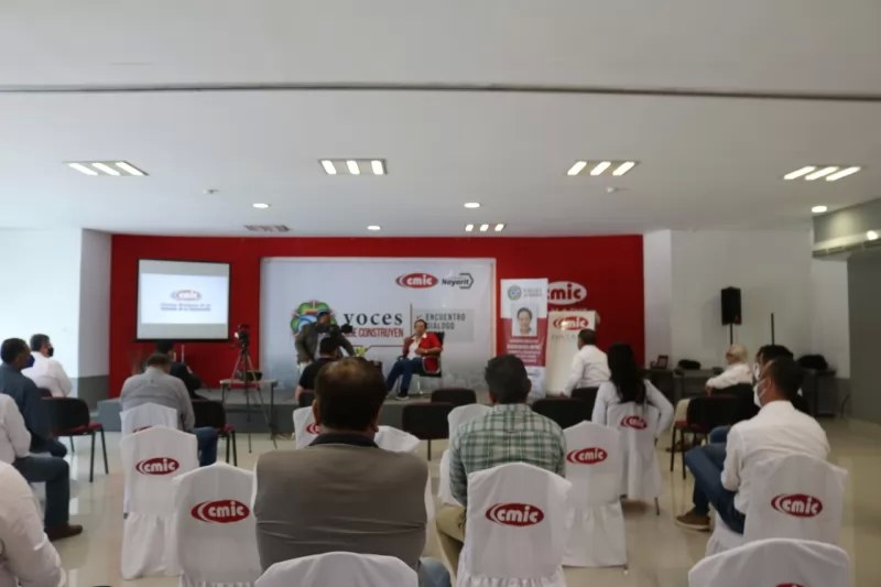 Águeda Galicia Dialogó con Integrantes de CMIC