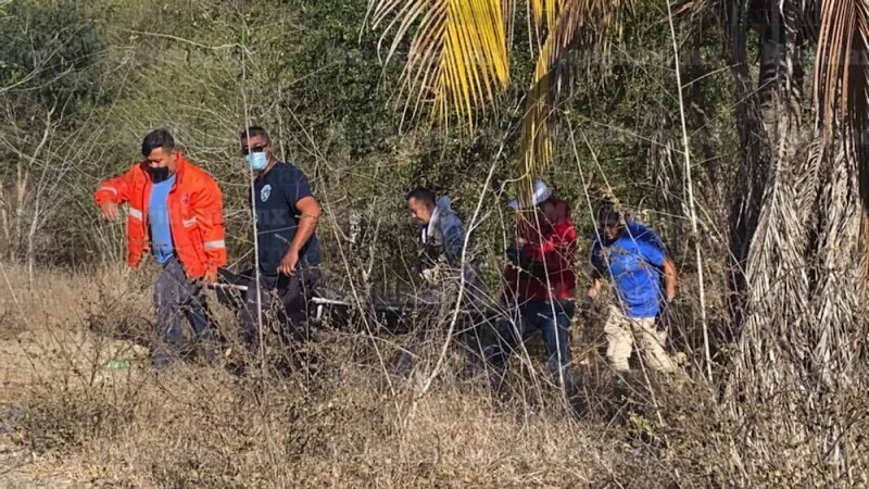 Localizan un hombre muerto en playa de Sayulita