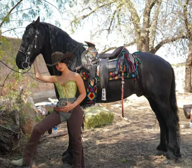 SEGOB: Ángela Aguilar no será sancionada por entonación de himno nacional