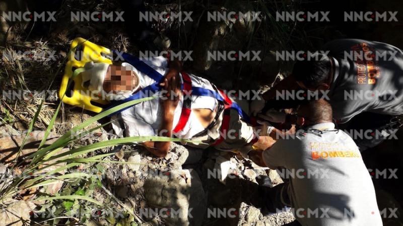 Borracho \"El Camaney\" cayó a un barranco en Coapinole