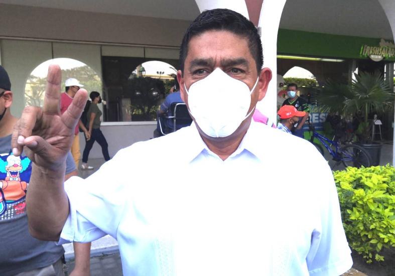 Solicita Adahan Casas licencia al Congreso del Estado