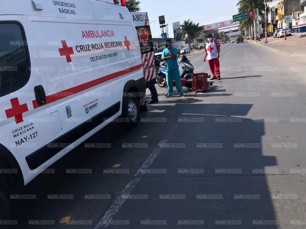 Le corta la circulación a motociclista en la col los fresnos