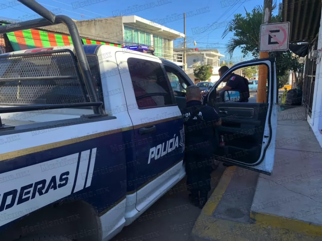 ¡Le salió caro el taco!: Va a cocina económica y le roban 25 mil pesos