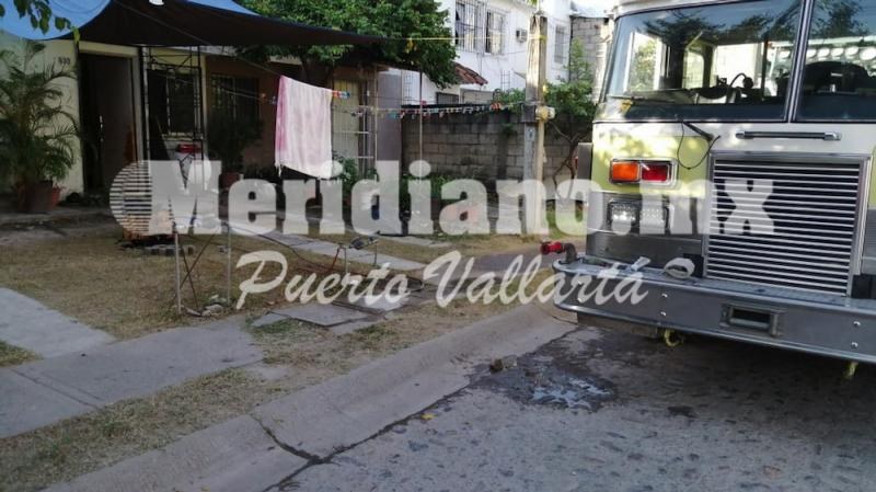 Fuga de gas genera…  ¡flamazo en los portales!