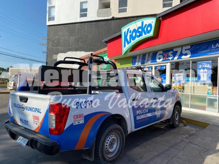 Malandros de bahia de banderas… ¡asaltaron un kiosko!