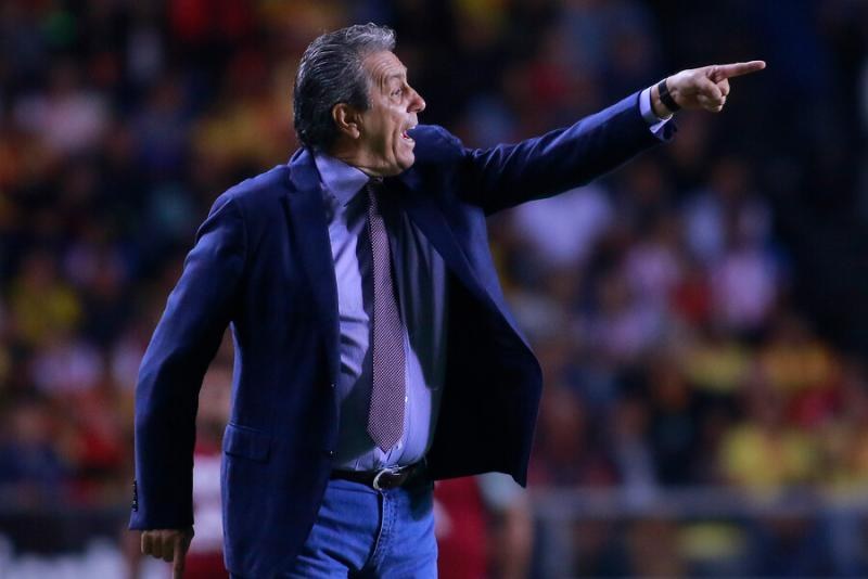 Gastaron 35 o 40 millones de dólares y Chivas sigue igual: Boy