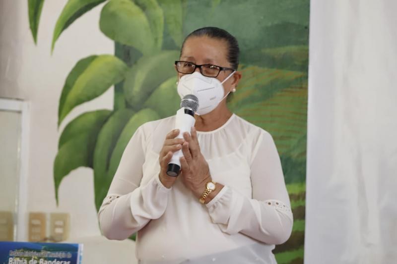 Presentan el libro “Retazos Históricos del Municipio de Bahía de Banderas”