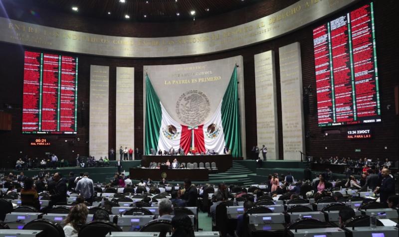 Proponen que ISSSTE permita a trabajadores acceder a fondo de retiro ante emergencias