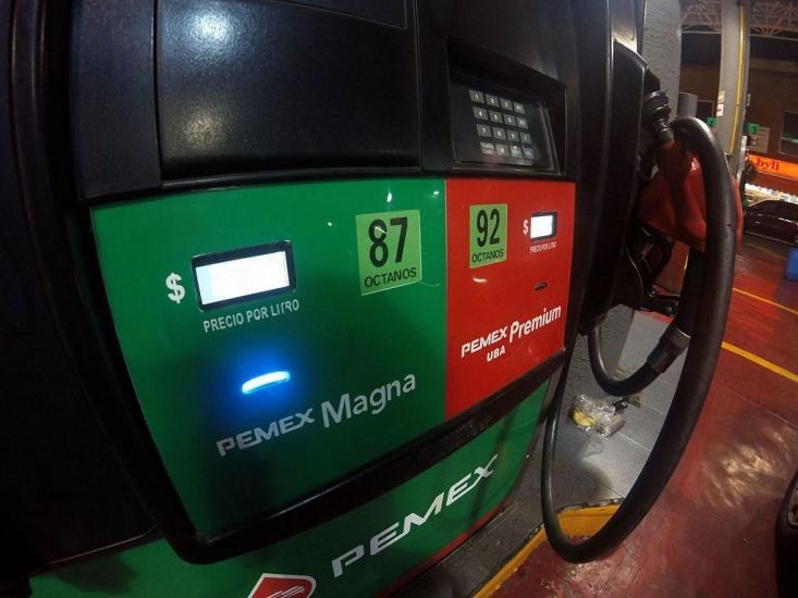 Aumentarán costos de gasolina, cigarros y bebidas azucaradas a partir de enero