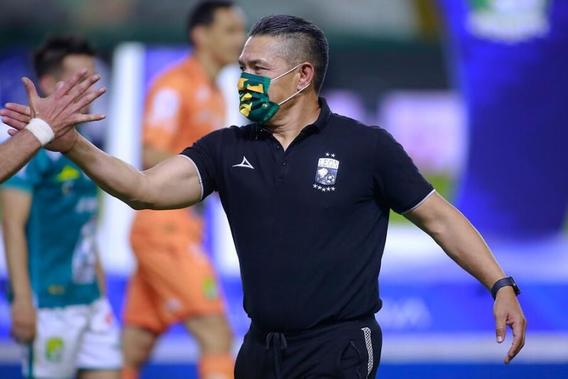 Ignacio Ambríz: \"La octava estrella ya quedó en el pasado\"