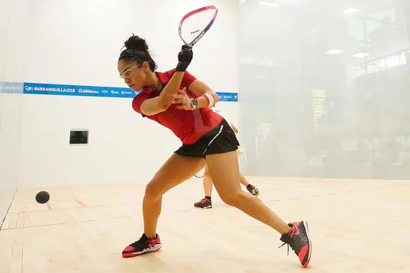 Paola Longoria sigue en la pelea por galardón a